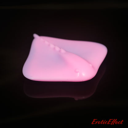 Ray Silicone Squishy - Small - Soft Firmness - 359 - FLOP