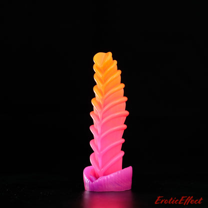 Aearvon Fantasy Silicone Dildo - Small - Medium Firmness - 654