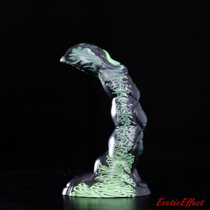 Stinger Fantasy Silicone Dildo - Medium - Medium Firmness - 742