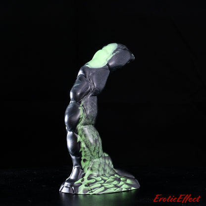 Stinger Fantasy Silicone Dildo - Medium - Medium Firmness - 742
